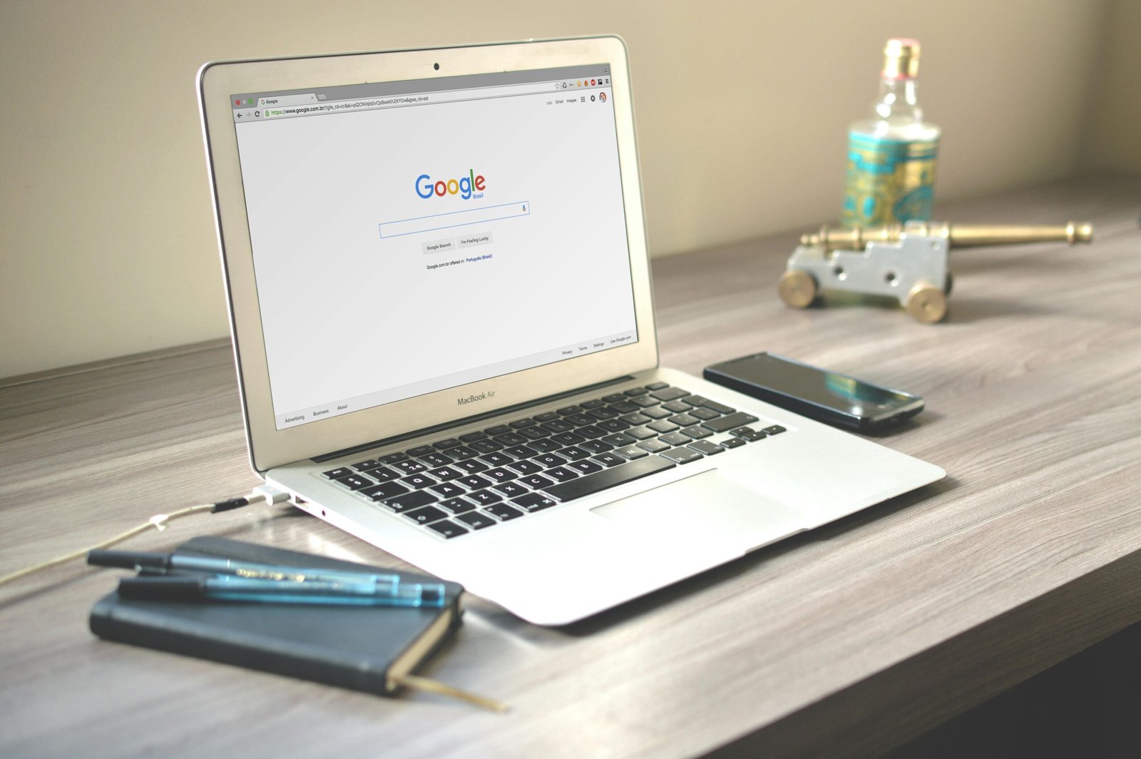 google on the laptop